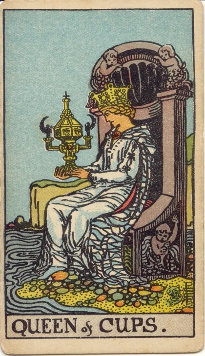 Королева Кубков — колода «Розы и Лилии»